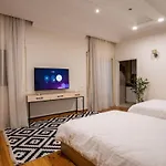 R Suites Wonderful Studio With Balcony G06