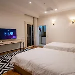 R Suites Wonderful Studio With Balcony G06