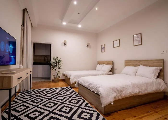 R Suites Wonderful Studio With Balcony G06